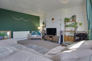 Lounge/Diner- click for photo gallery